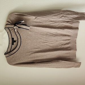 Banana Republic tan & black trim sweater Sz S Business Casual Light Weight